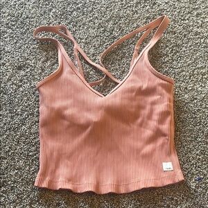Vuori Women's Pink Ribbed Crop Top